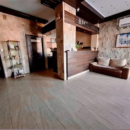 Cosy Warm Alpine Studio Apartment